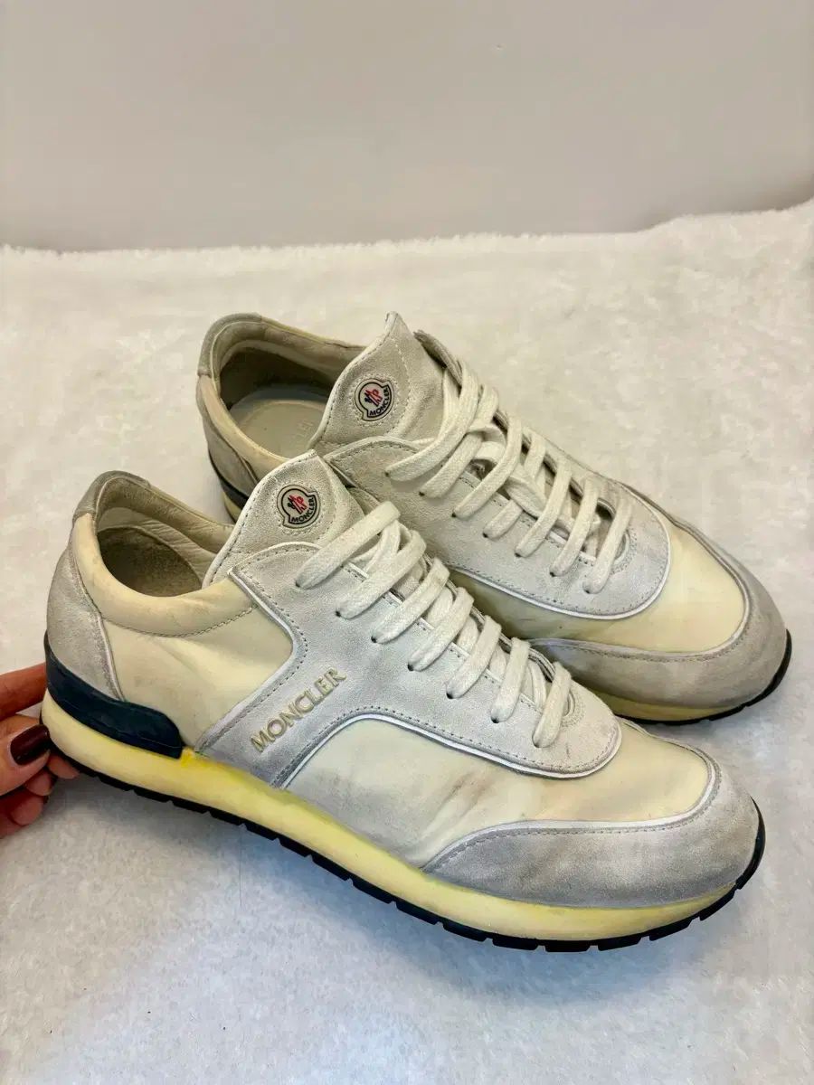 モンクレール スウェード スニーカー アイボリー 41サイズ 正規品