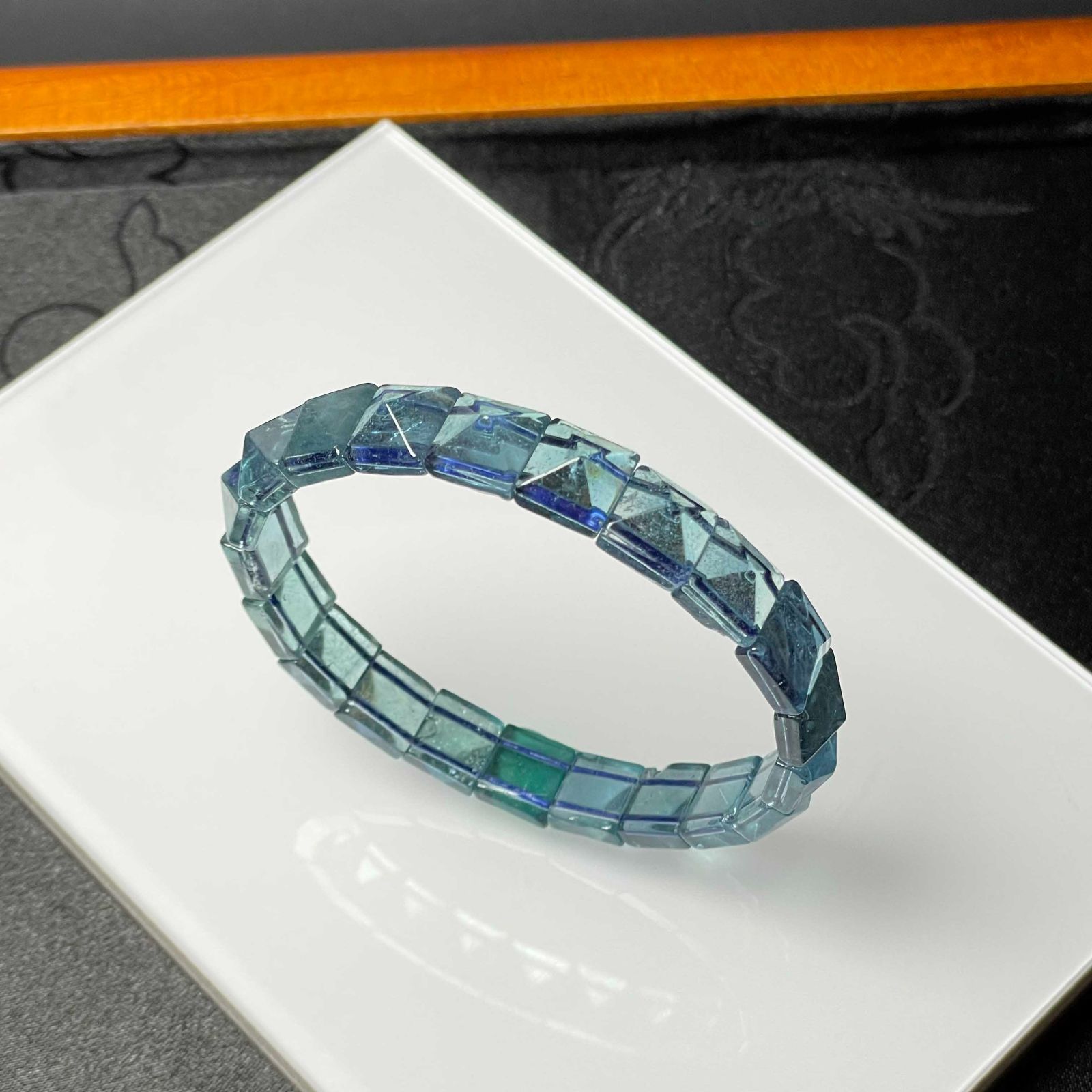 天然水晶☆【ブルーアクアマリン】☆ダイヤモンドカットブ バングル