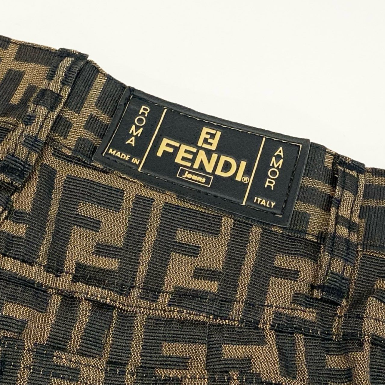 超希少FENDI イタリア製ナイロンズッカ柄ストレートパンツ42