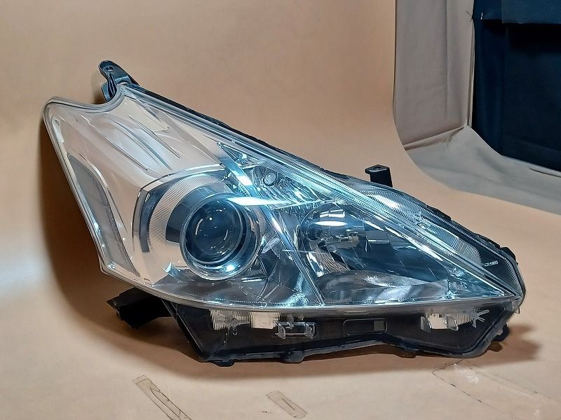 コーティング済 プリウスα ZVW41W 右ヘッドランプ ヘッドライト S 5人 コイト 47-41 81130-47280 202