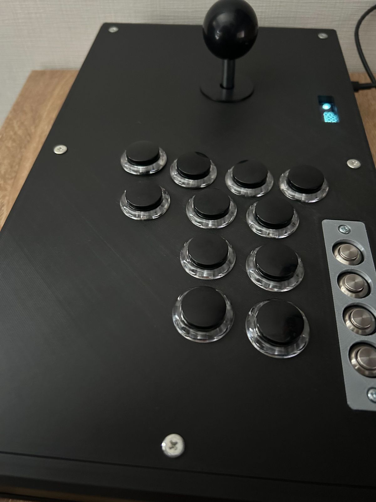 限定1台【普通のアケコン/レバーレスモデル】漆黒のブラック/OLED搭載 Amazon.co.jp: 【PlayStation公式ライセンス商品】 Razer