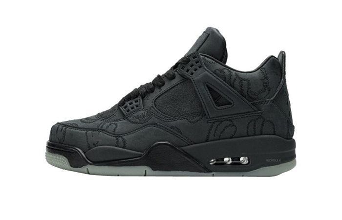 KAWS × NIKE AIR JORDAN 4 RETRO BLACK/BLACK