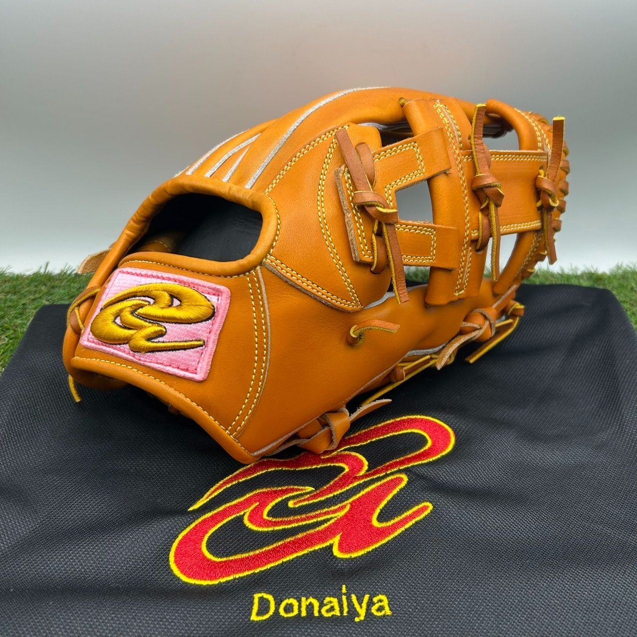中古品 ドナイヤ Donaiya 軟式 内野手用グローブ 山田型 8763 Donaiya】ドナイヤ『グローブ 軟式 内野手用』DJN11 1週間保証