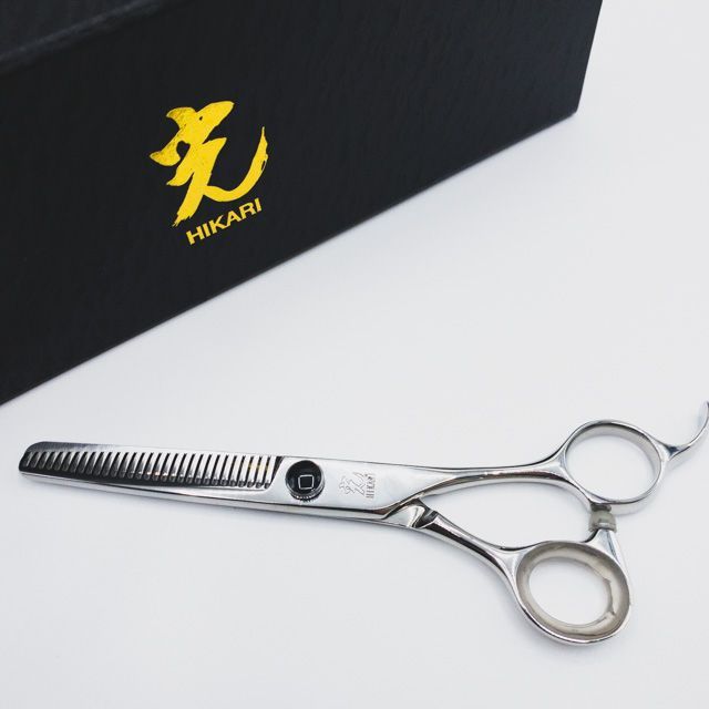 美品【ヒカリシザーズHIKARI光シザーHIKARI SCISSORS】6032 オフセット シザー セニング 美容ハサミ すきばさみ 美容師 理容師  約40% 右利き 6インチ 中古 sc138 - メルカリ