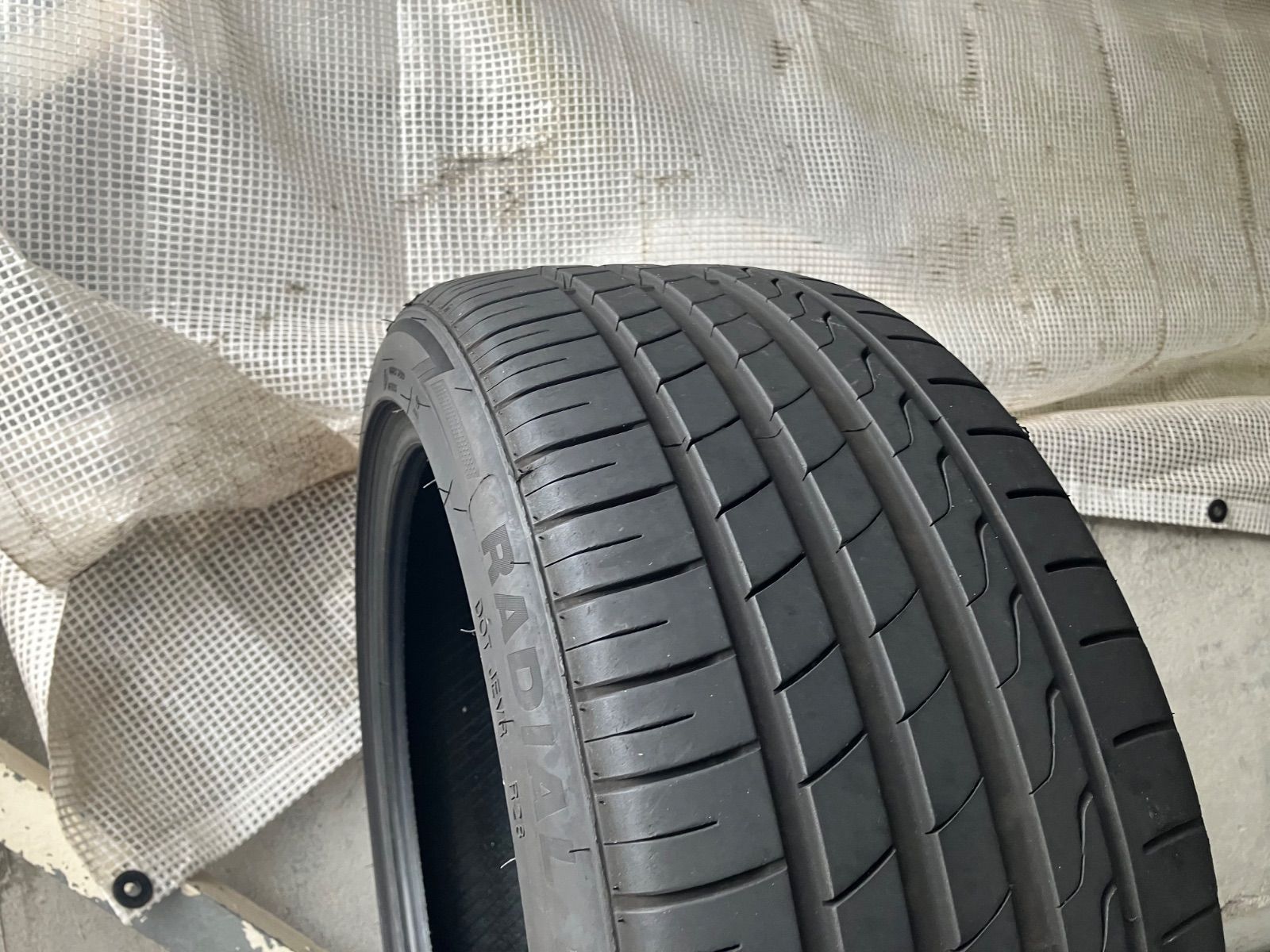 ミネルヴァ タイヤ2本