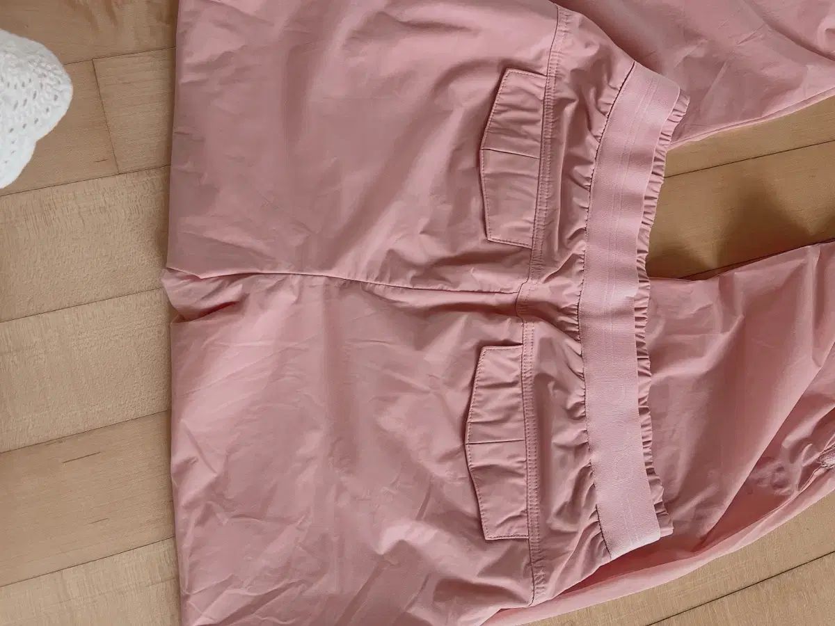 防風ゴルフパンツ