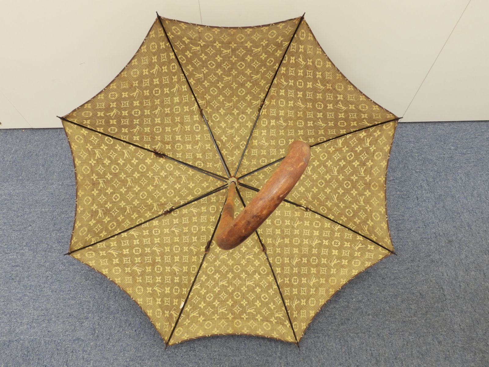 LOUIS VUITTON ルイヴィトン 折りたたみ傘 モノグラム Supsale