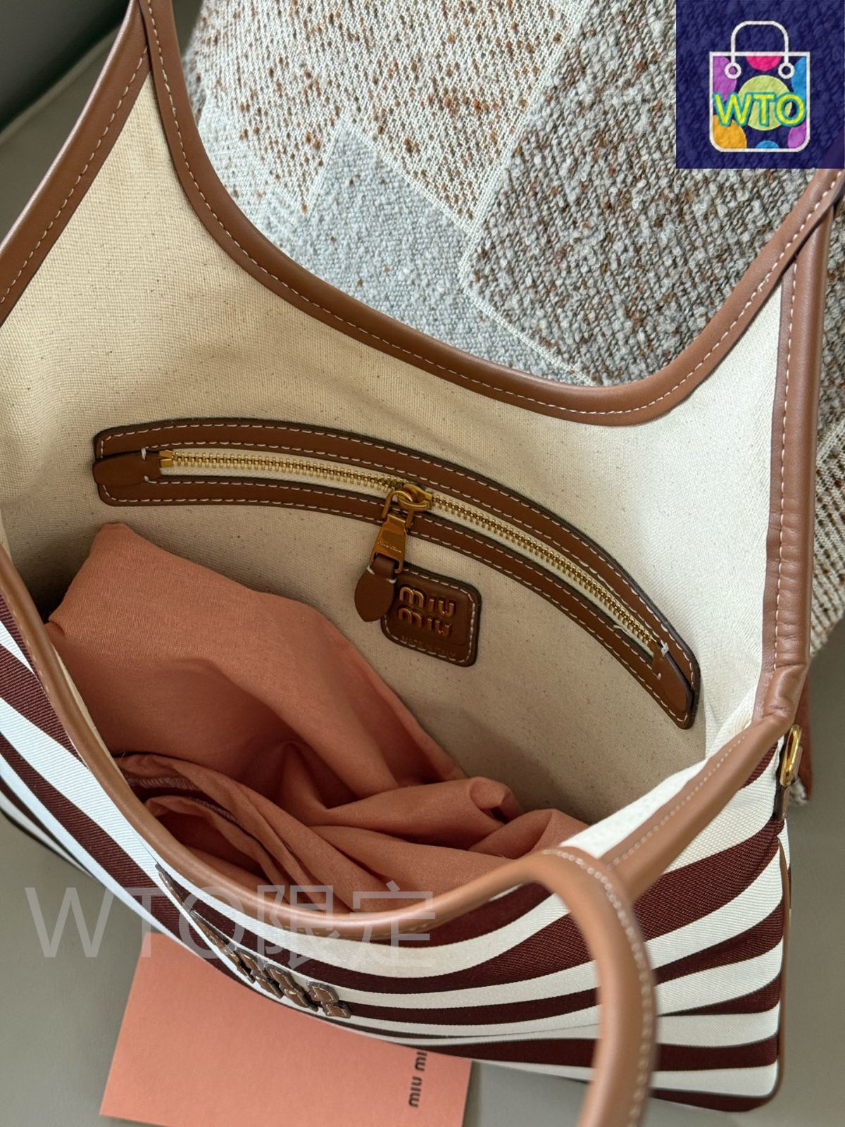 今日特価】Miu Miu ミュウミュウ トートバッグ ストライプ