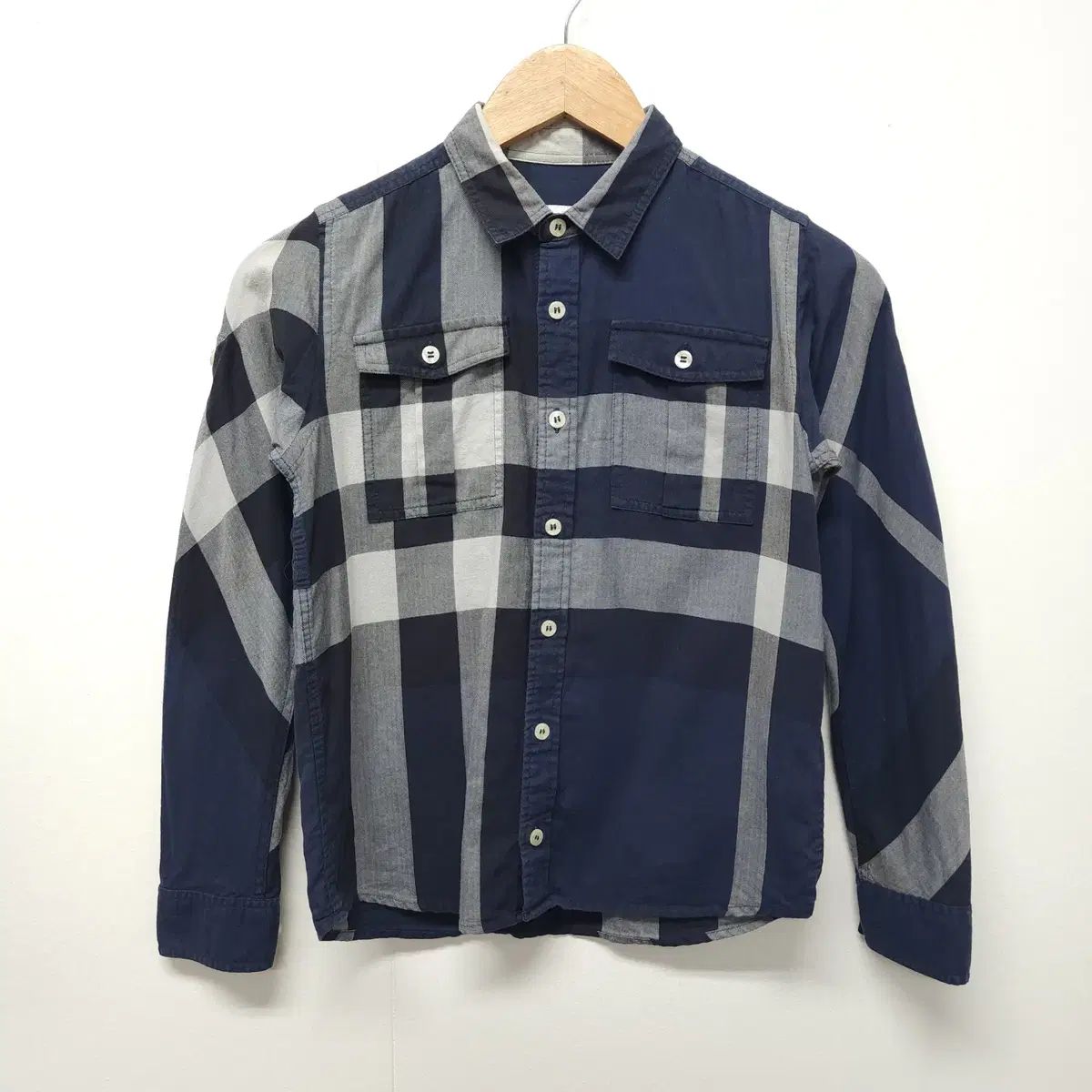 【雷市場（ポンジャン）商品韓国直送】 BURBERRY(バーバリー ) キッズ 子供 チェック シャツ 10Y