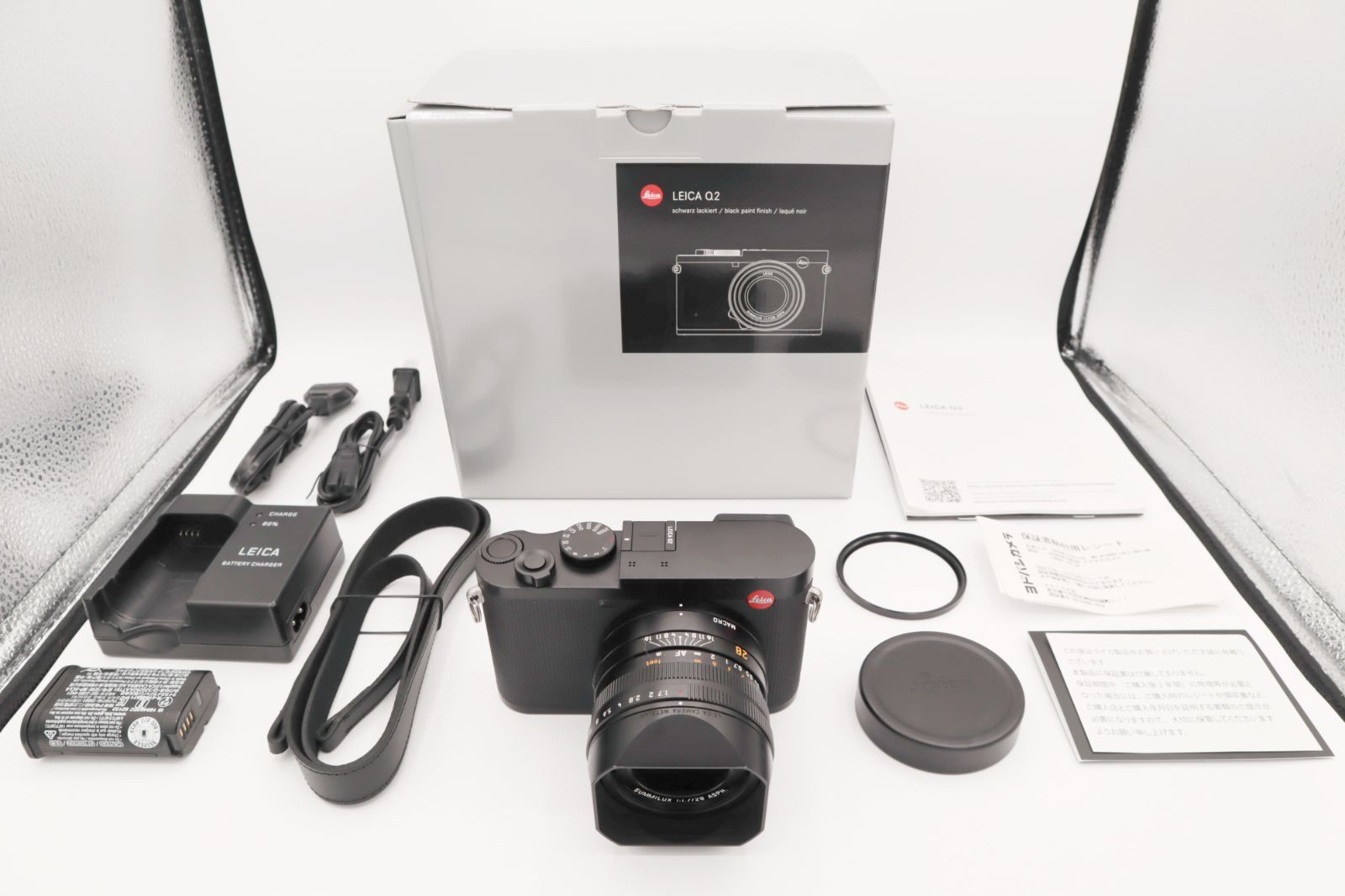 美品 & 動作確認済】Leica ライカ Q2 ※元箱・付属品完備 & おまけ付き※ - メルカリ