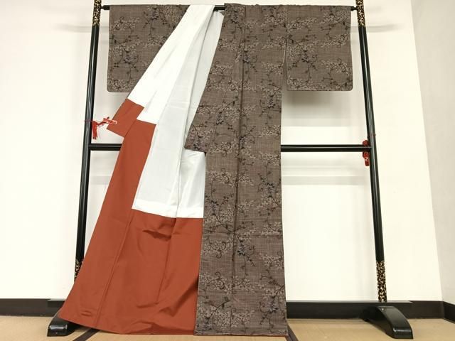 ☆平和島様☆専用出品商品です！ 平和屋着物○本場大島紬 泥染め 7マルキ 花唐草文 正絹 逸品 未使用