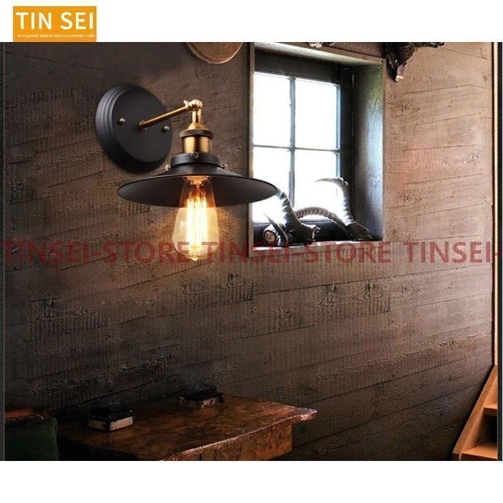 古き良き時代を彷彿とさせるアンティークデザインのブラケットライト