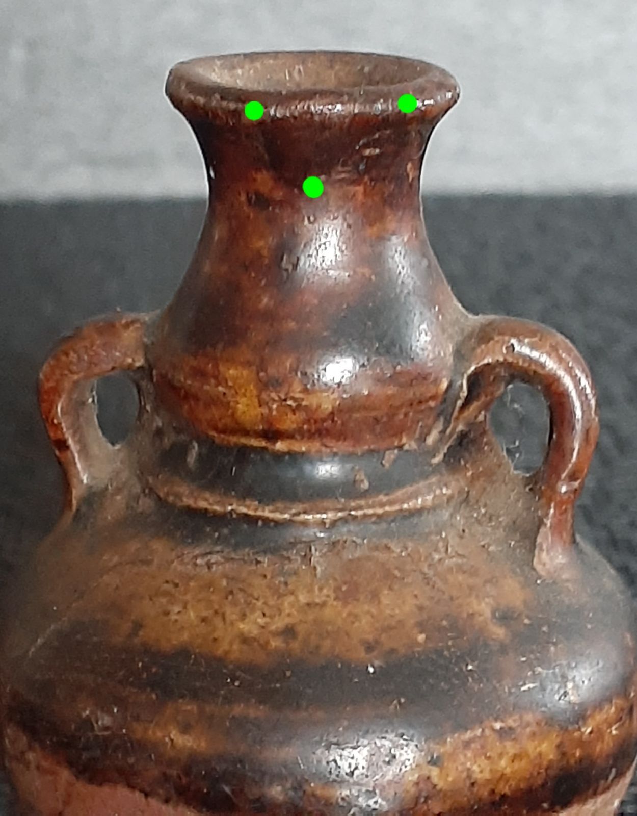 【宋胡録】　古安南【東南アジア古陶磁器】ソコタイ　スコータイ　双耳　小壺　花入れ 宋胡録】 古安南【東南アジア古陶磁器】ソコタイ スコータイ 双