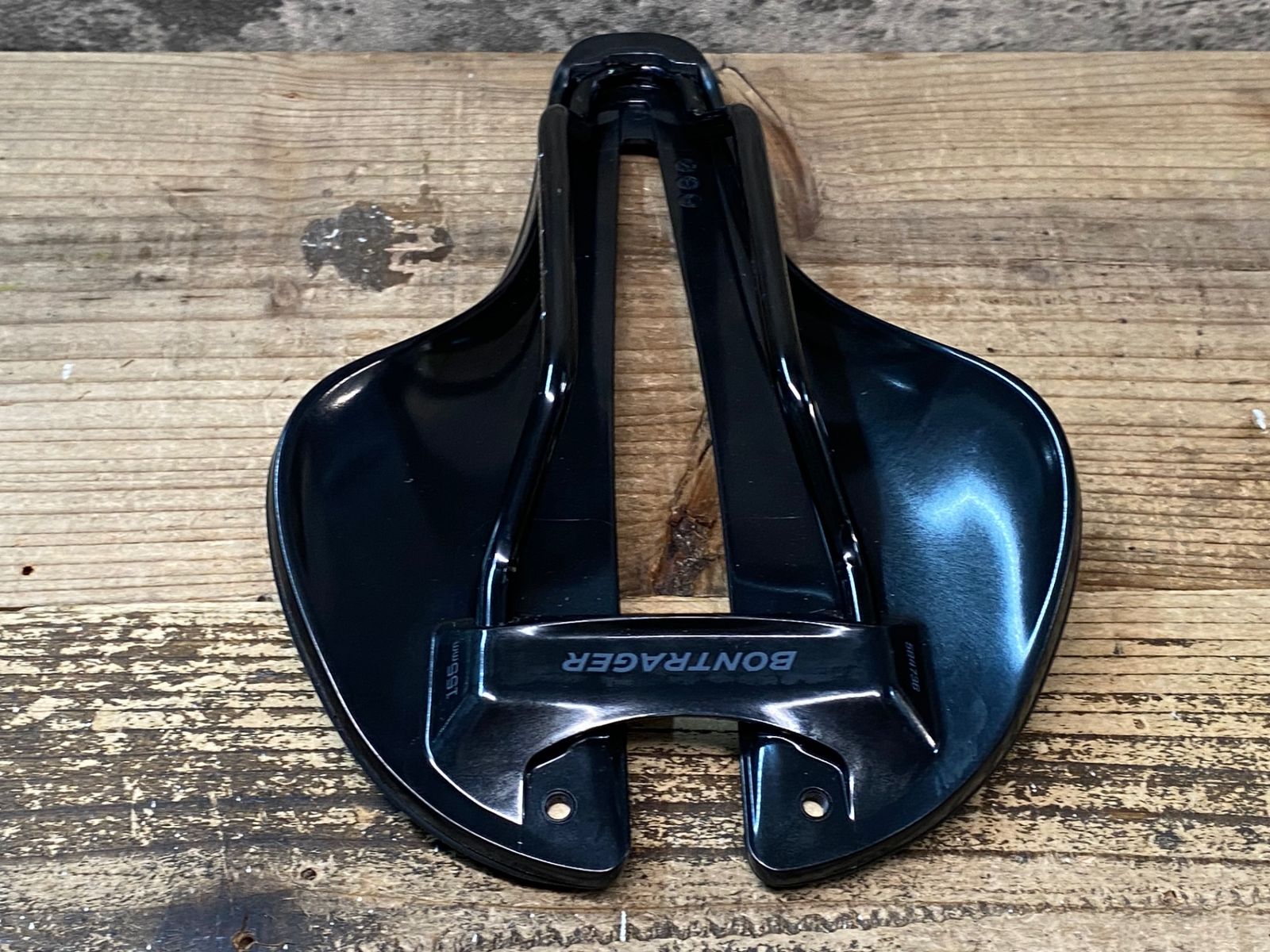 (未使用品)ボントレガー Aeolus Comp サドル 155mm サドル Bontrager Aeolus Comp Saddle（ボントレガー アイオロス