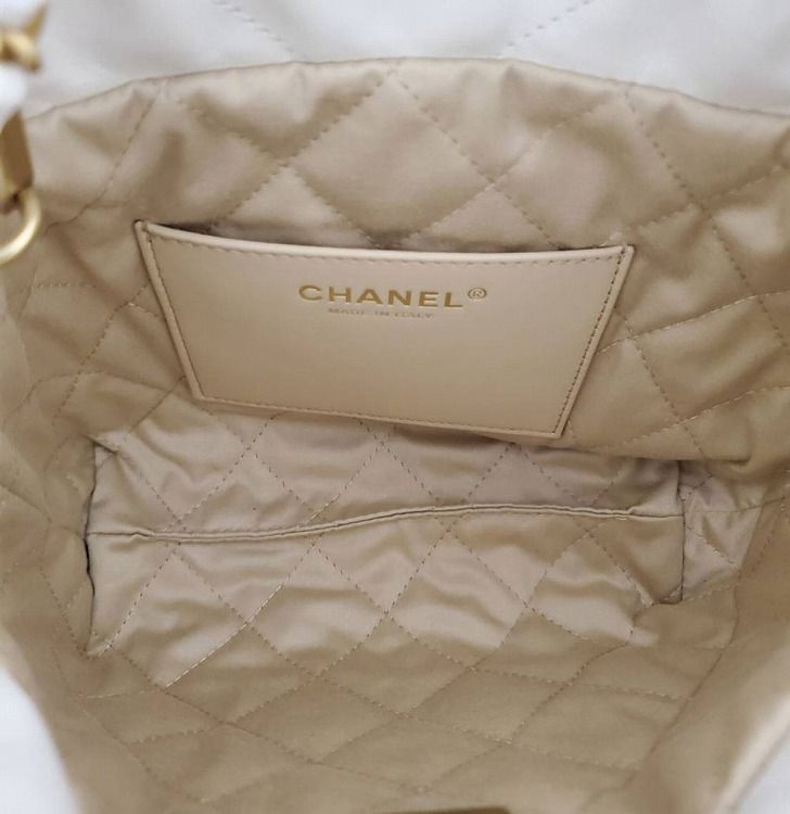 入手困難】シャネル CHANEL 2023SSコレクション CHANEL22ミニバッグショルダーバッグ2WAY 22 - メルカリ