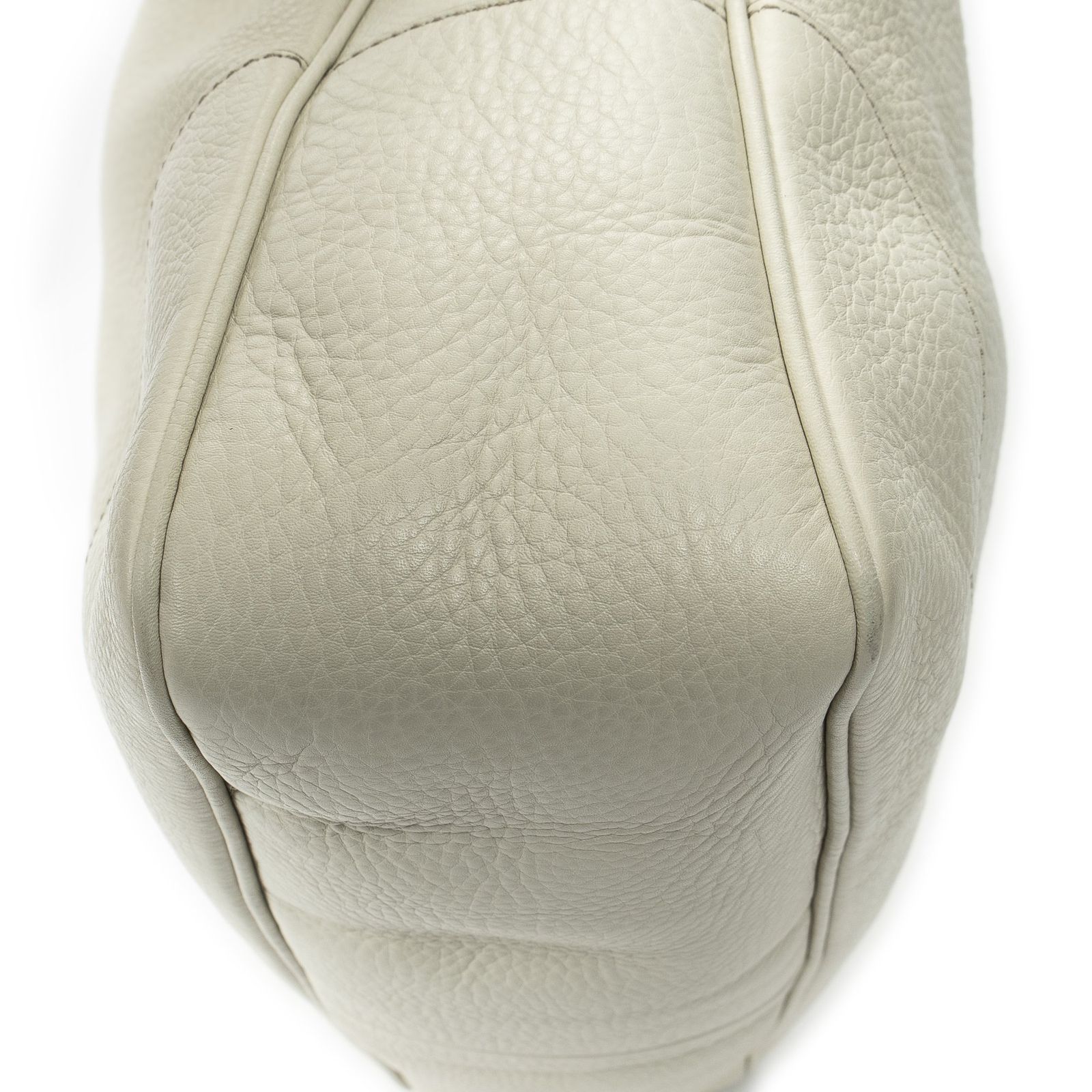 グッチ中 ダイアナ