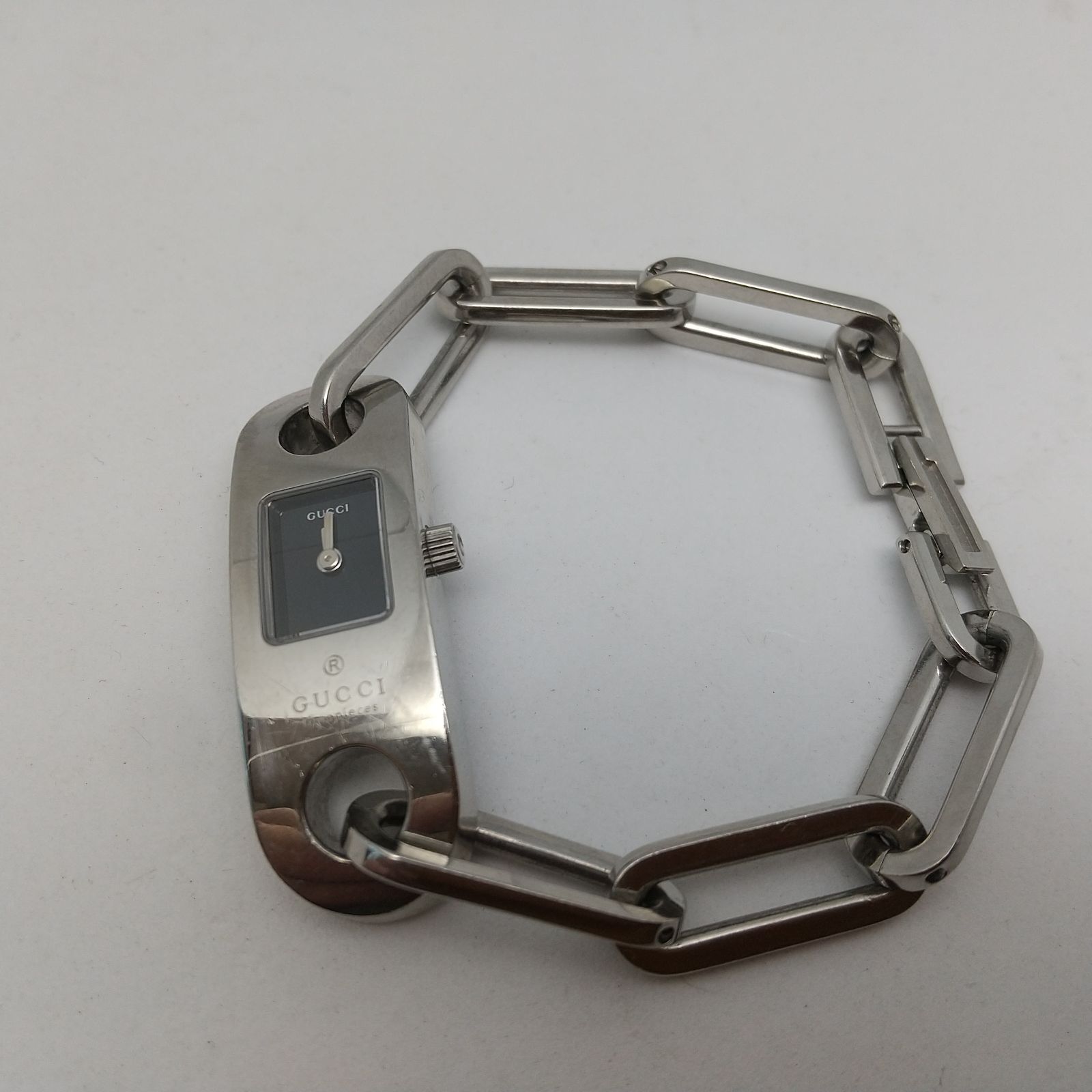 GUCCI 6100L チェーンブレス ブラックダイアル レディースウォッチ GUCCI 6100L チェーンブレス ブラックダイアル レディースウォッチ