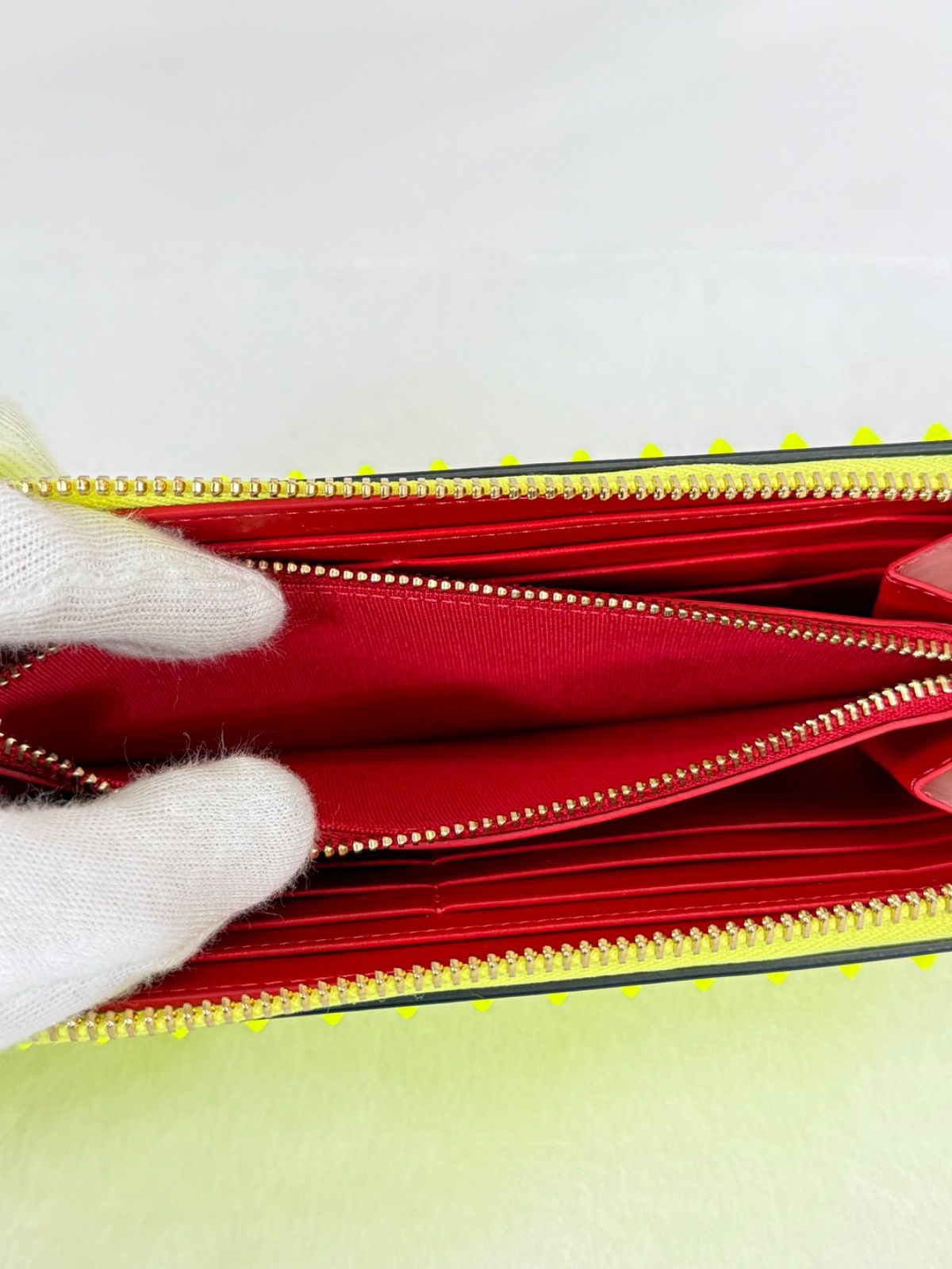 美品】 Christian Louboutin ルブタン エナメル スパイクスタッズ