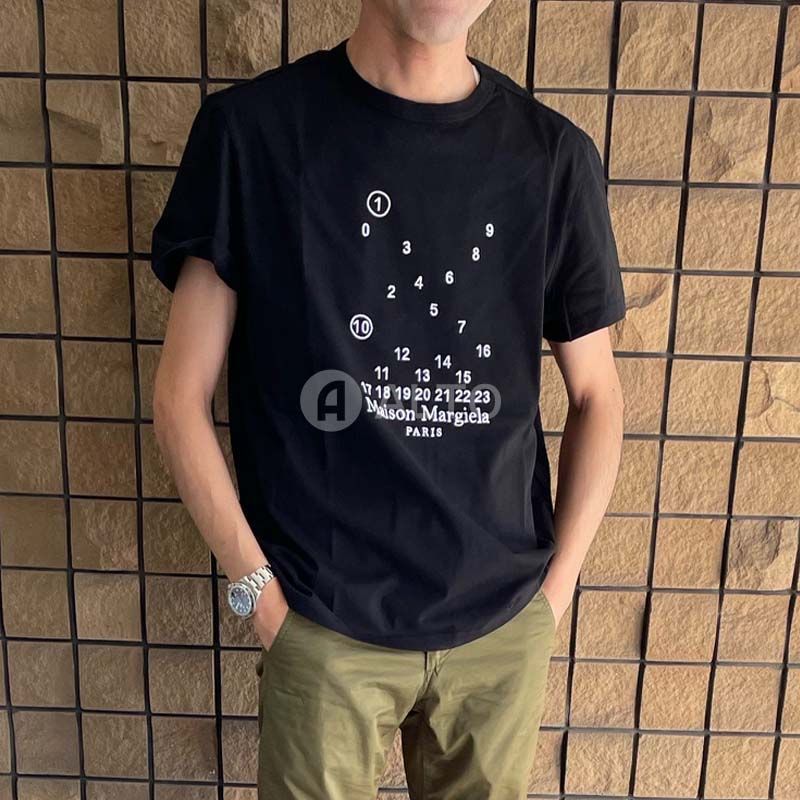 マルジェラ ブラック ロゴ刺繍 Tシャツ Maison Margiela⁄メゾン 