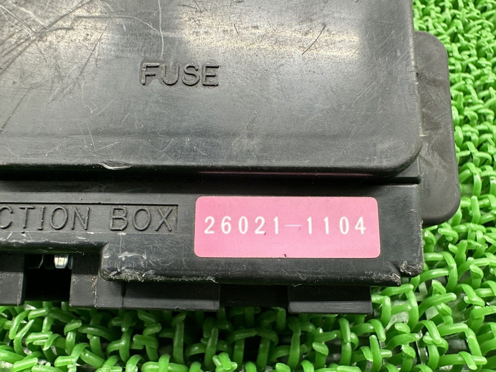 専用出品 ZR-7 ZR-7S ヒューズボックス 26021-1104 カワサキ 純正 中古