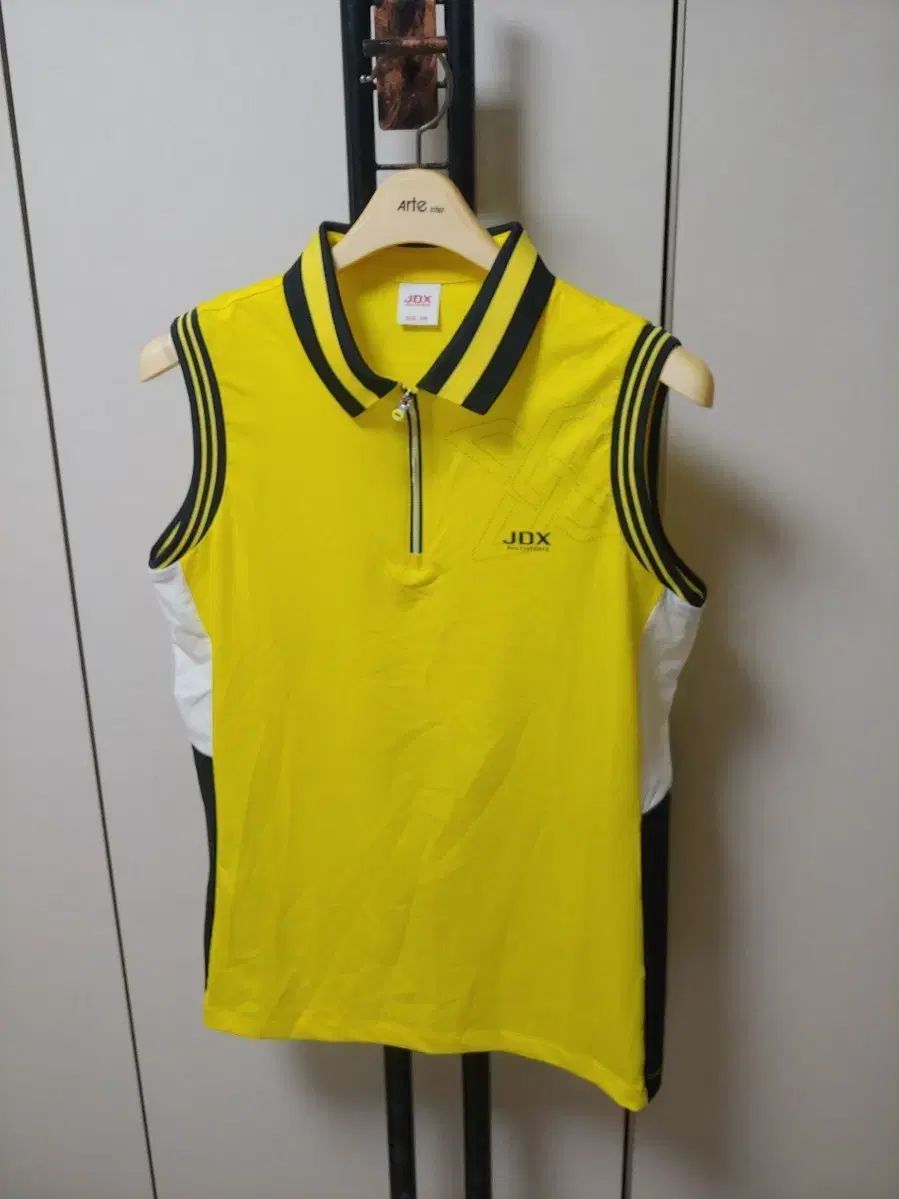 新作登場，お得 JDX 黄色 ノースリーブ カラー Tシャツ 新品 その他