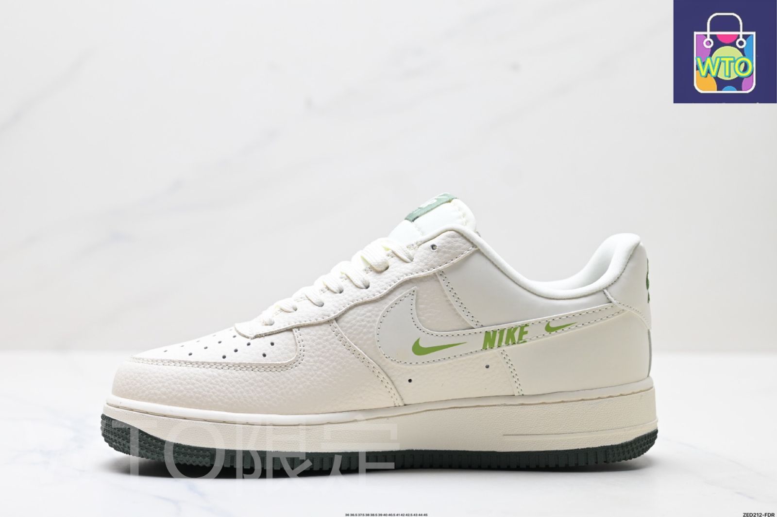 ナイキ（NIKE）エアフォース 1'07 LV8、純正なロートップエア