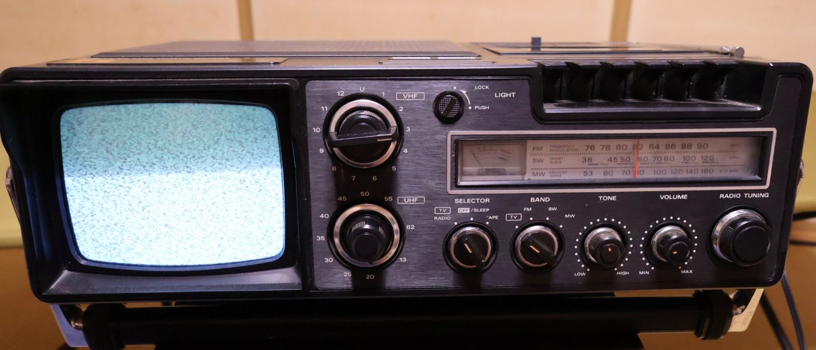希少　HITACHI レトロ　テレビ　インテリア 希少 HITACHI レトロ テレビ インテリア