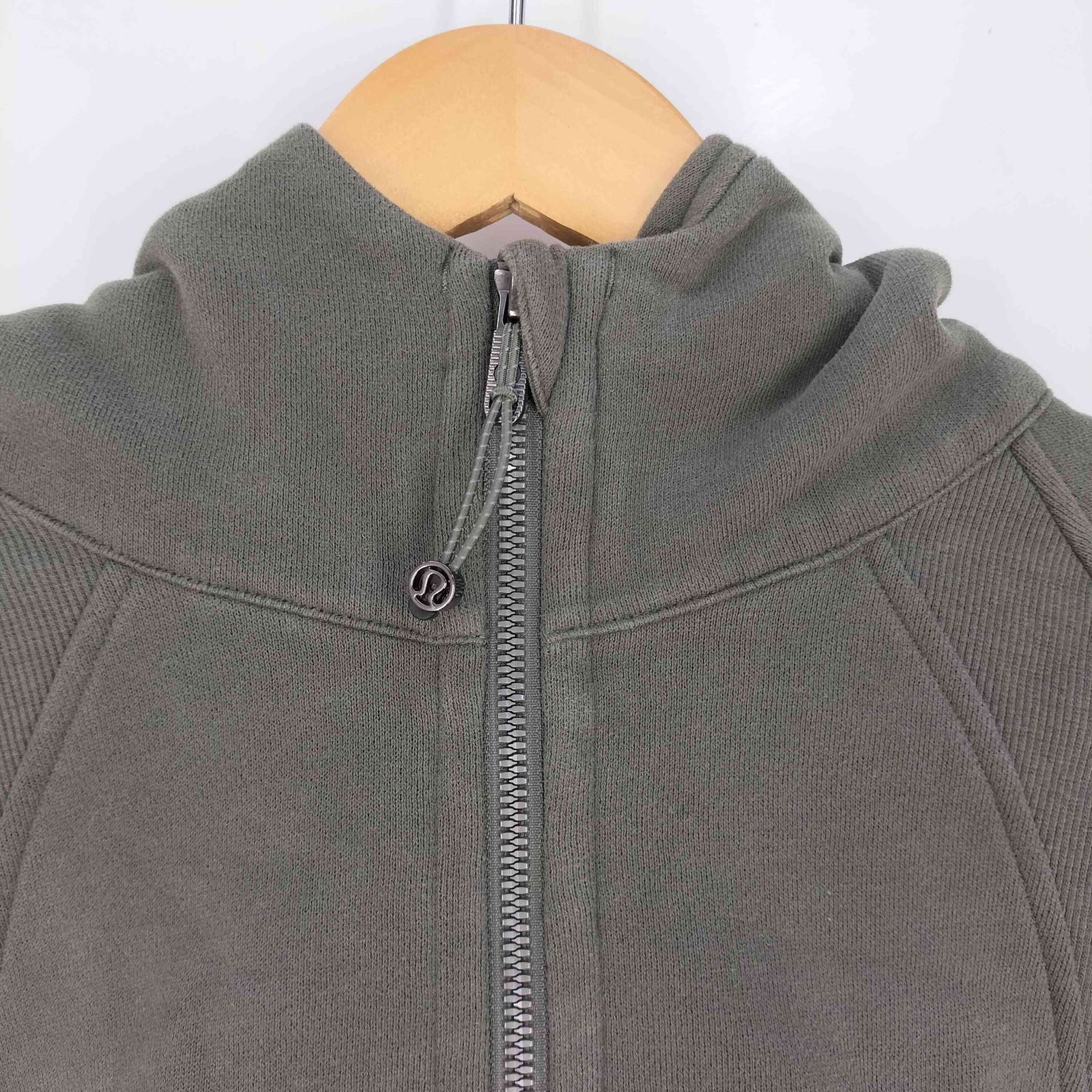ルルレモン lululemon Scuba フルジップクロップフーディ