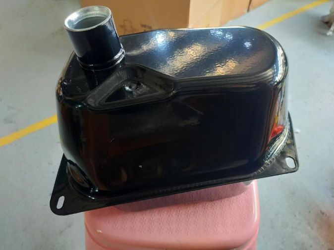 ヤマハ NMAX用フューエルタンク 9リットル ロングツーリングOK