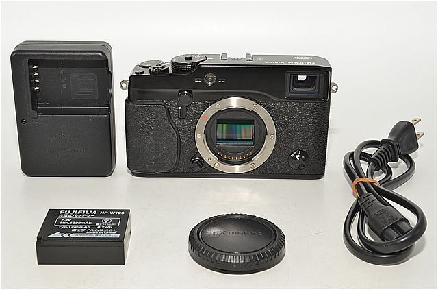 極上品】 FUJIFILM 富士フィルム ミラーレス一眼レフカメラ X 極上品】 FUJIFILM 富士フィルム ミラーレス一眼レフカメラ X