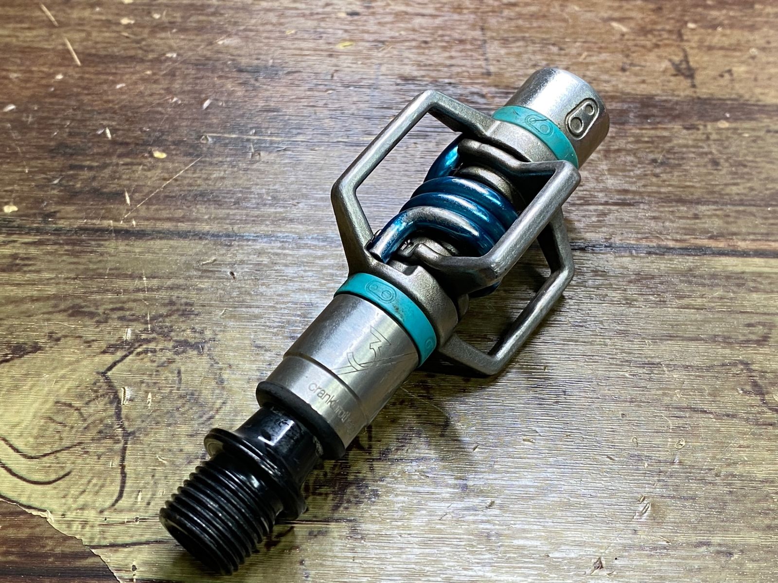 クランクブラザーズエッグビーター3 ブルー crankbrothers エッグ