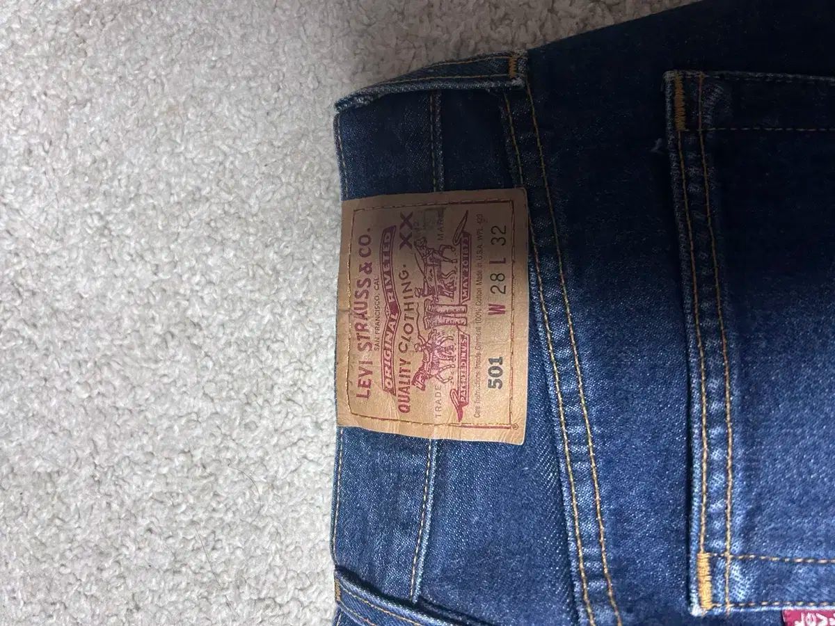 90s アメリカ人 usa LEVI S リーバイス 501 インディゴブルーデニム 28 32 DECORATOM_COM_BR