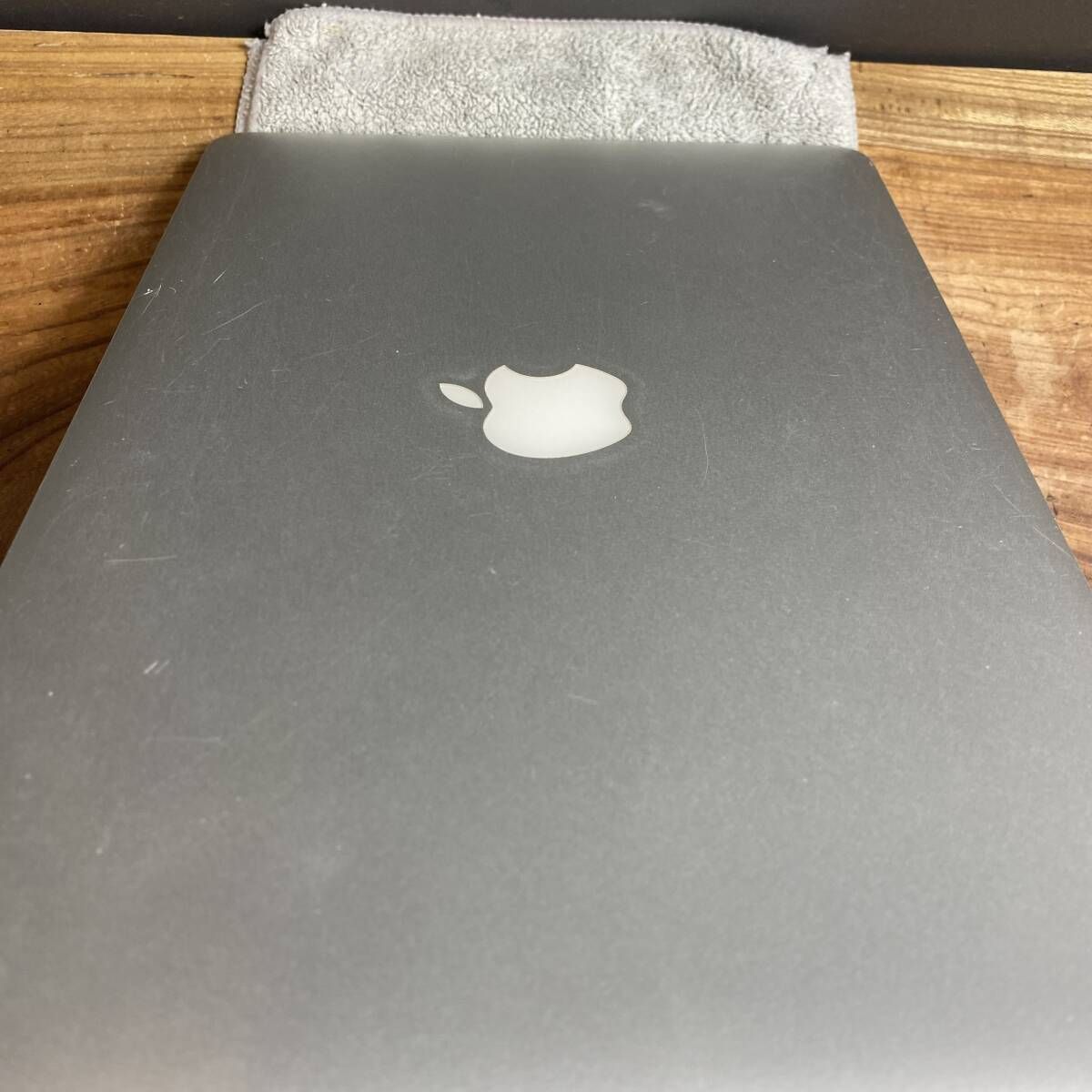 バッテリーほぼ新品★Macbook Air 13inch 2017 本体 MacBook Air 13インチ Early 2017 バッテリーの交換 - iFixit