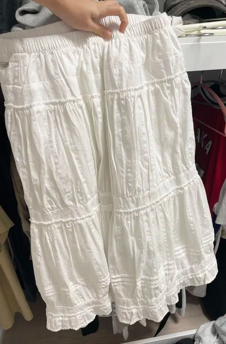 ISSEY MIYAKE イッセイミヤケ シャーリング スカート ミディ丈 白 サイズ 1