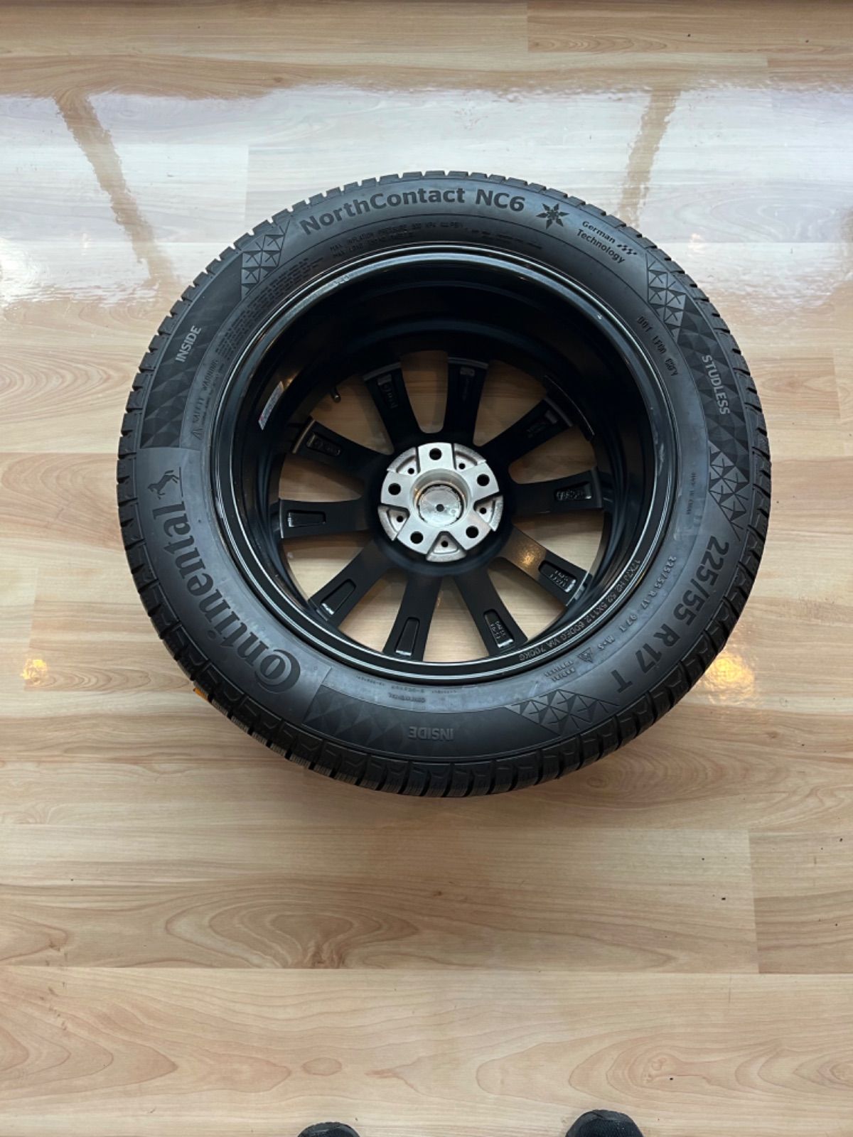 ミニ クロスオーバー スタッドレスタイヤセット 225/55R17 MINI クロス