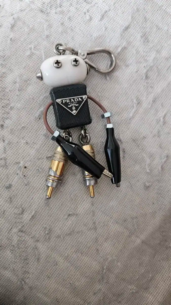 PRADA キーリング エドワード PRADA ロボット型キーホルダー PRADA