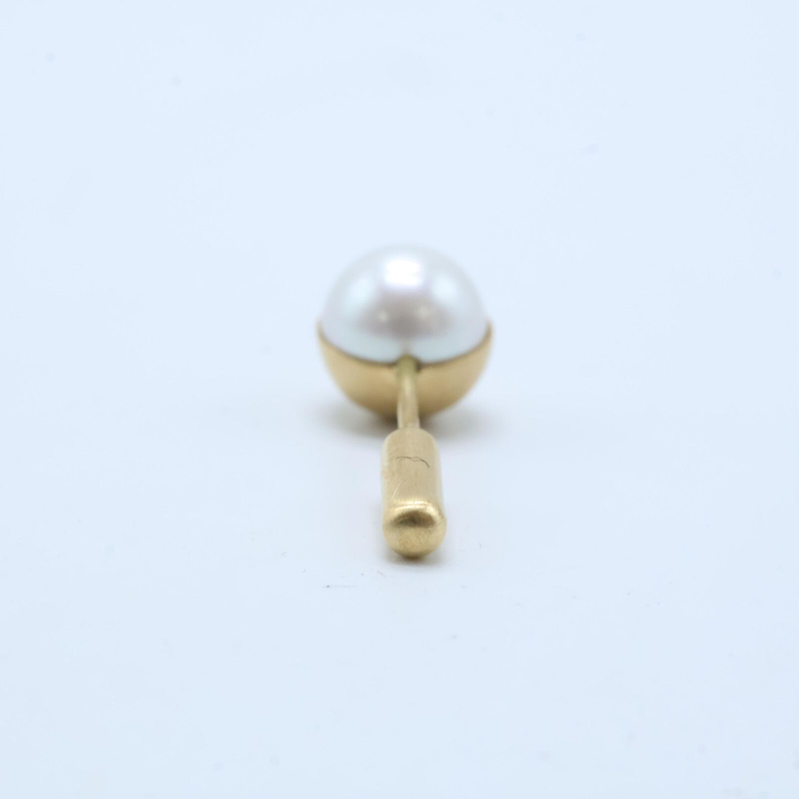 Shihara ピアス シハラ　パール　ハーフパールピアス　90° Shihara Half Pearl Chain Pierce 90° 通販 - FARFETCH
