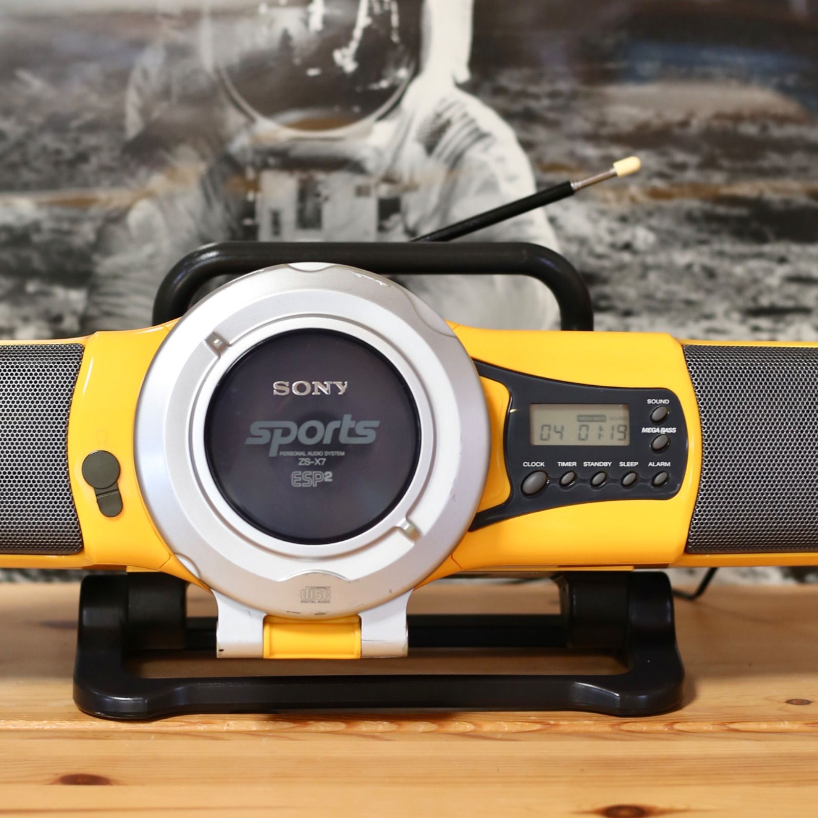 SONY CD WALKMAN D-E01 スロットイン純正リモコン カバー付き SONY CD