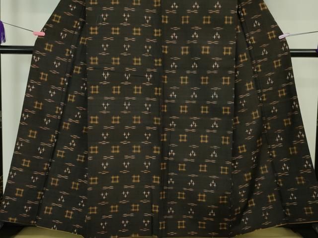 平和屋本店□極上 国指定重要無形文化財 本場久米島紬 手織 逸品