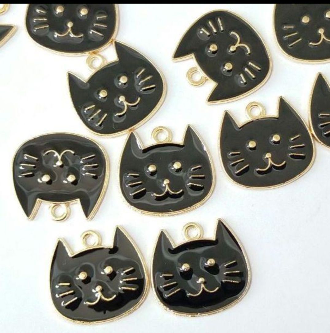 10ヶ 黒猫の顔のチャーム 金属製 ブラック ねこ ネコ エナメル - メルカリ 