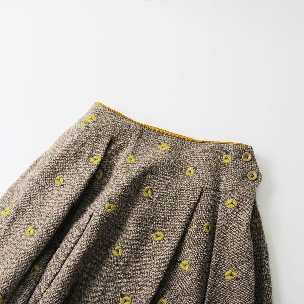 美品 mina perhonen ミナペルホネン ohayo 刺繍 ウール タックフレア  