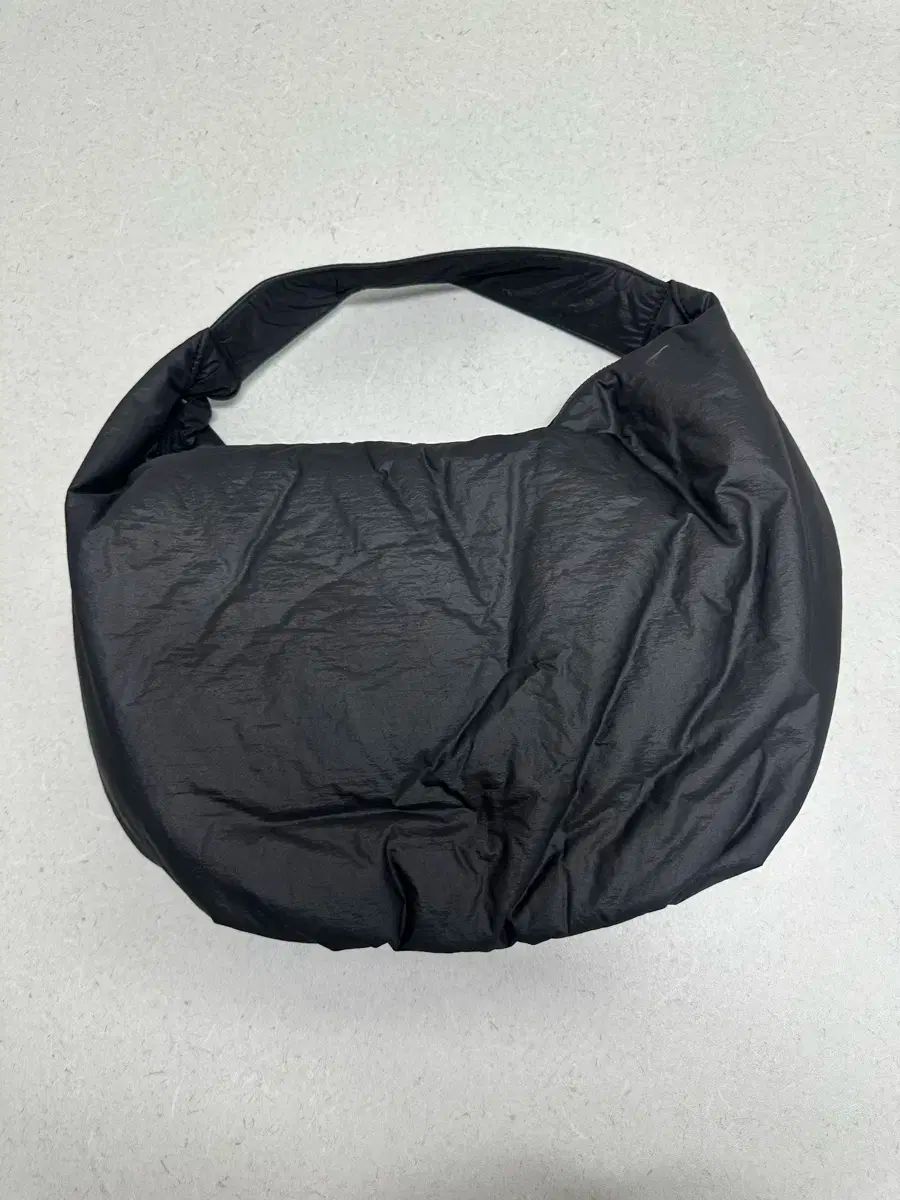 AMOMENTO(アモーメント) パデッド ショルダーバッグ - メルカリ