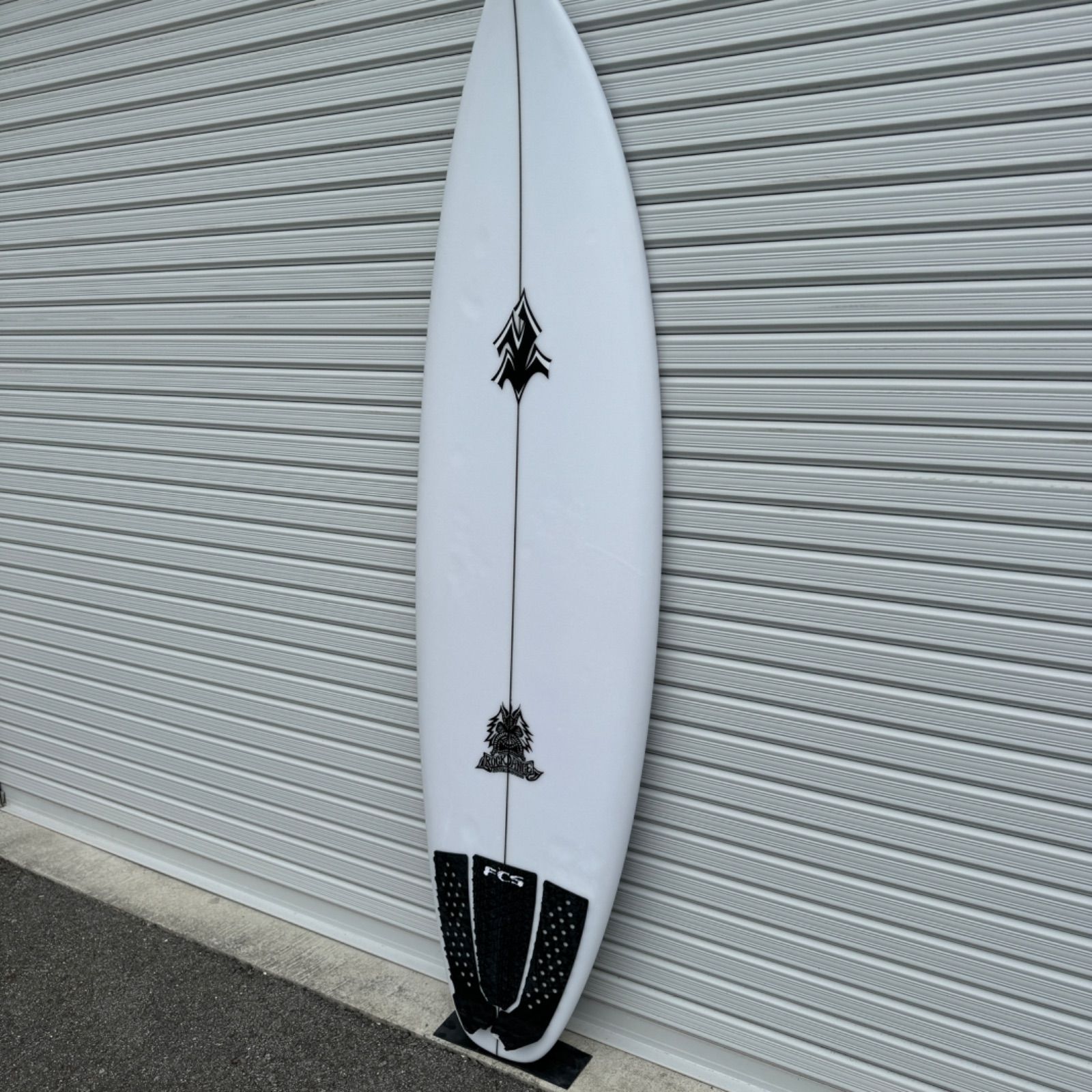 極美中古 ロックダンス ROCKDANCE サーフボード 6'2 ショートボード 33.0L サーフィン PU ブラックストリンガー オールラウンド パフォーマンスボード