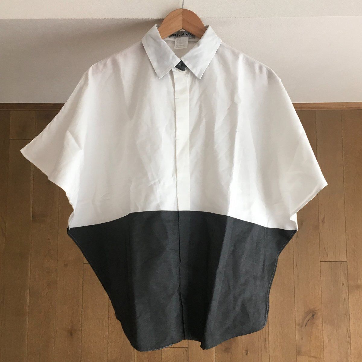 17 イッセイミヤケ シワ加工 シャツ ブラウス プリーツ ボタン ブルー M 美品】ISSEY MIYAKE MEN プリーツ加工 オープンカラーシャツ L
