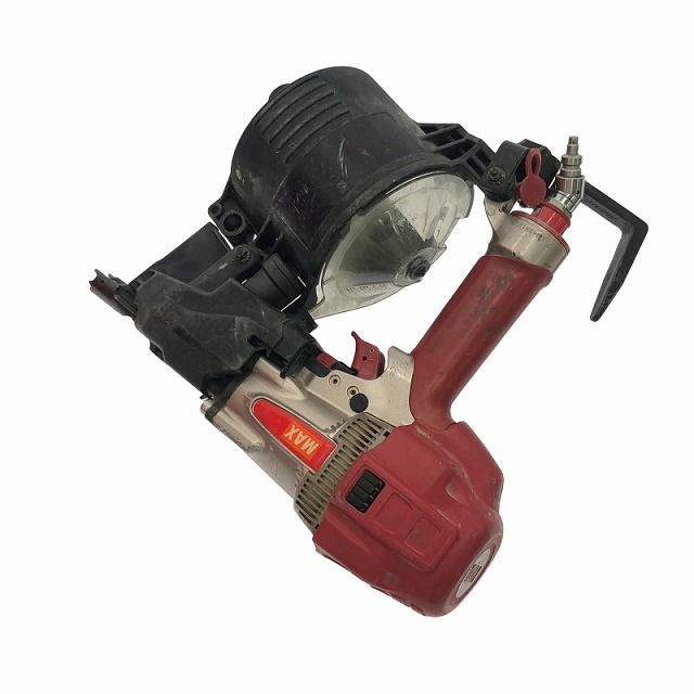 エア釘打ち機