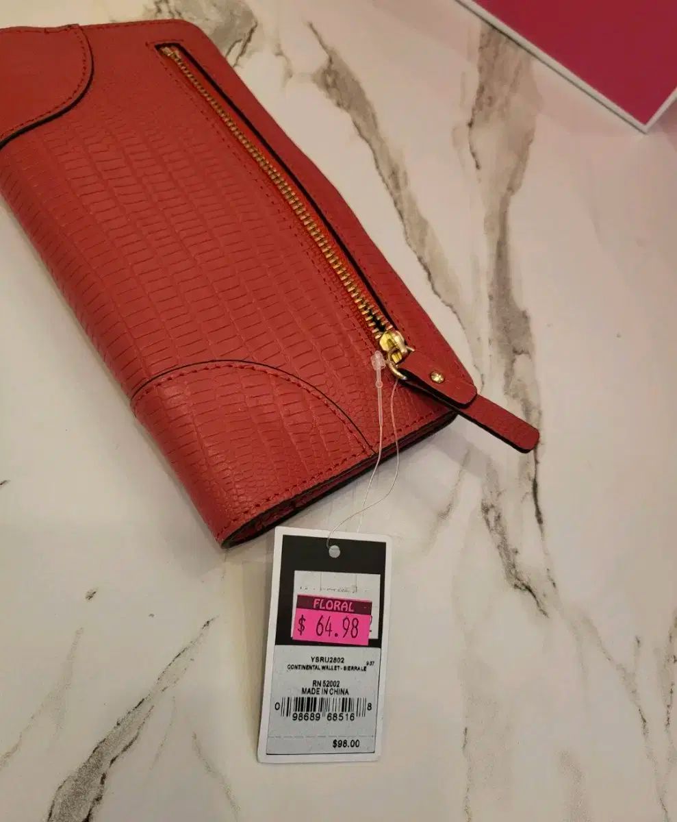 新品 JUICY COUTURE(ジューシークチュール) 長財布 レッド
