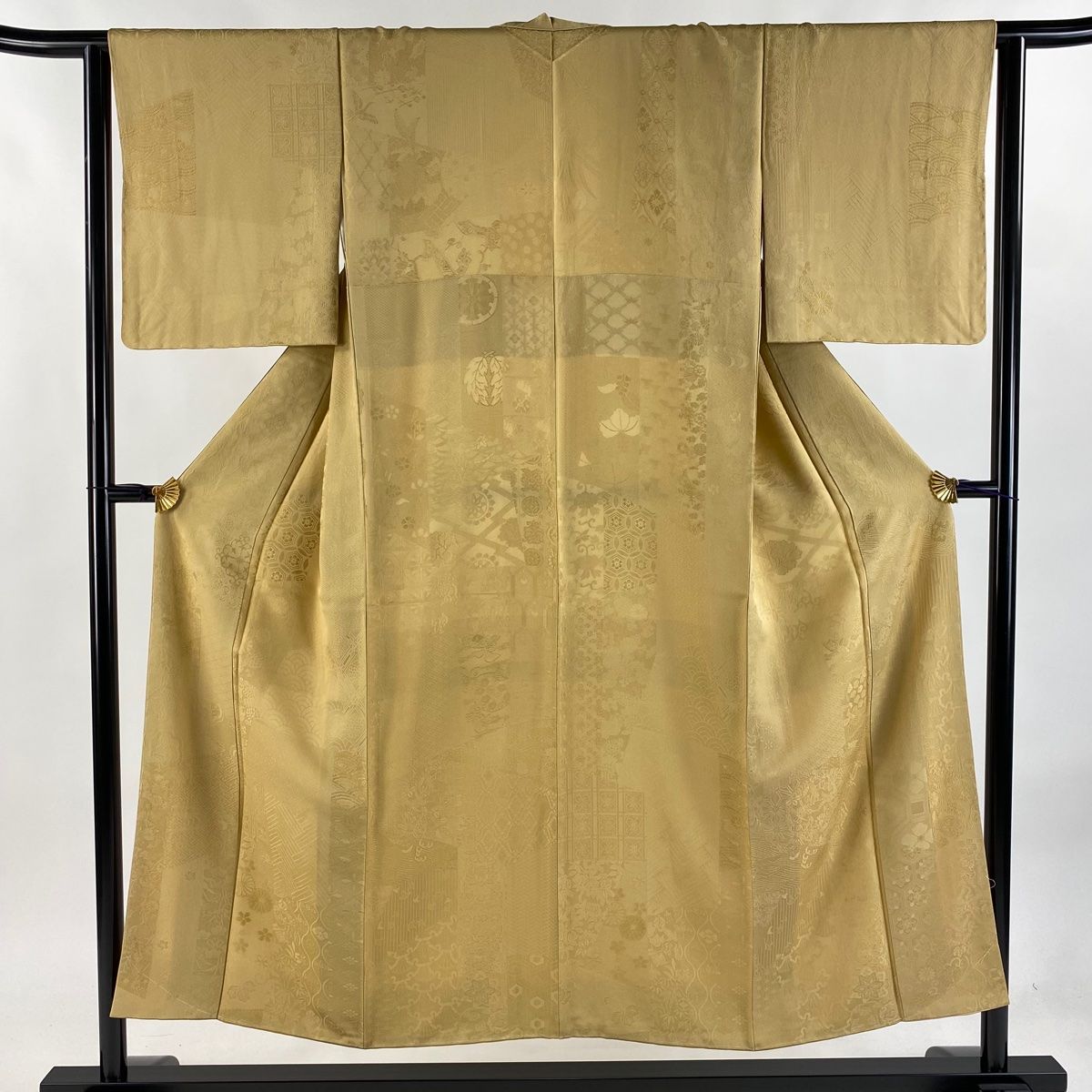 色無地 身丈151.5cm 裄丈63cm S 袷 地紋 薄黄土色 正絹