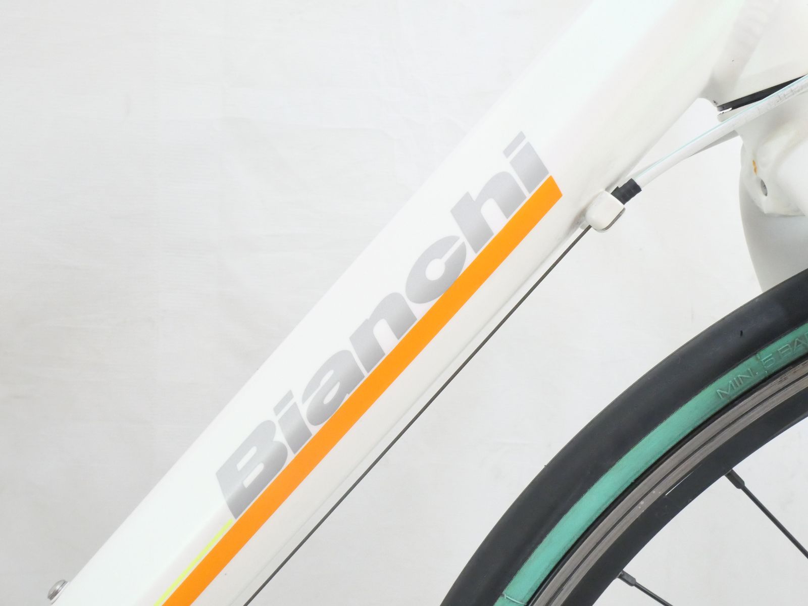 2016年モデル クロスバイク