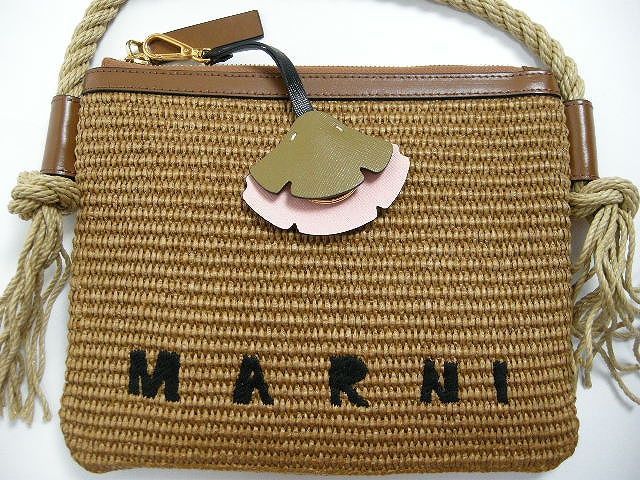 □新品 本物□マルニ MARNI バッグチャーム キーホルダー レザー