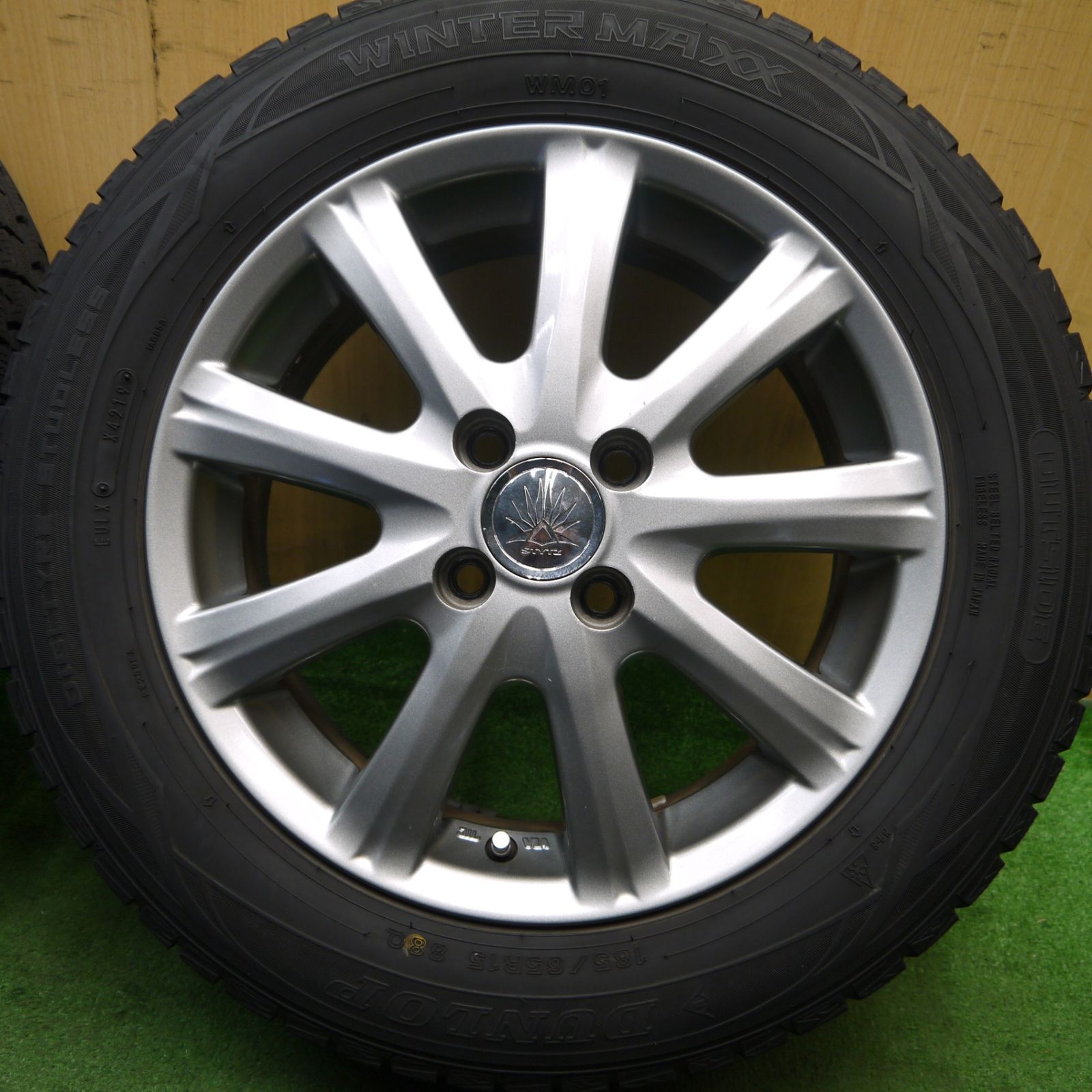 4本価格☆スタッドレス 185/65R15 ダンロップ ウインター 4本価格☆スタッドレス 185/65R15 ダンロップ ウインター